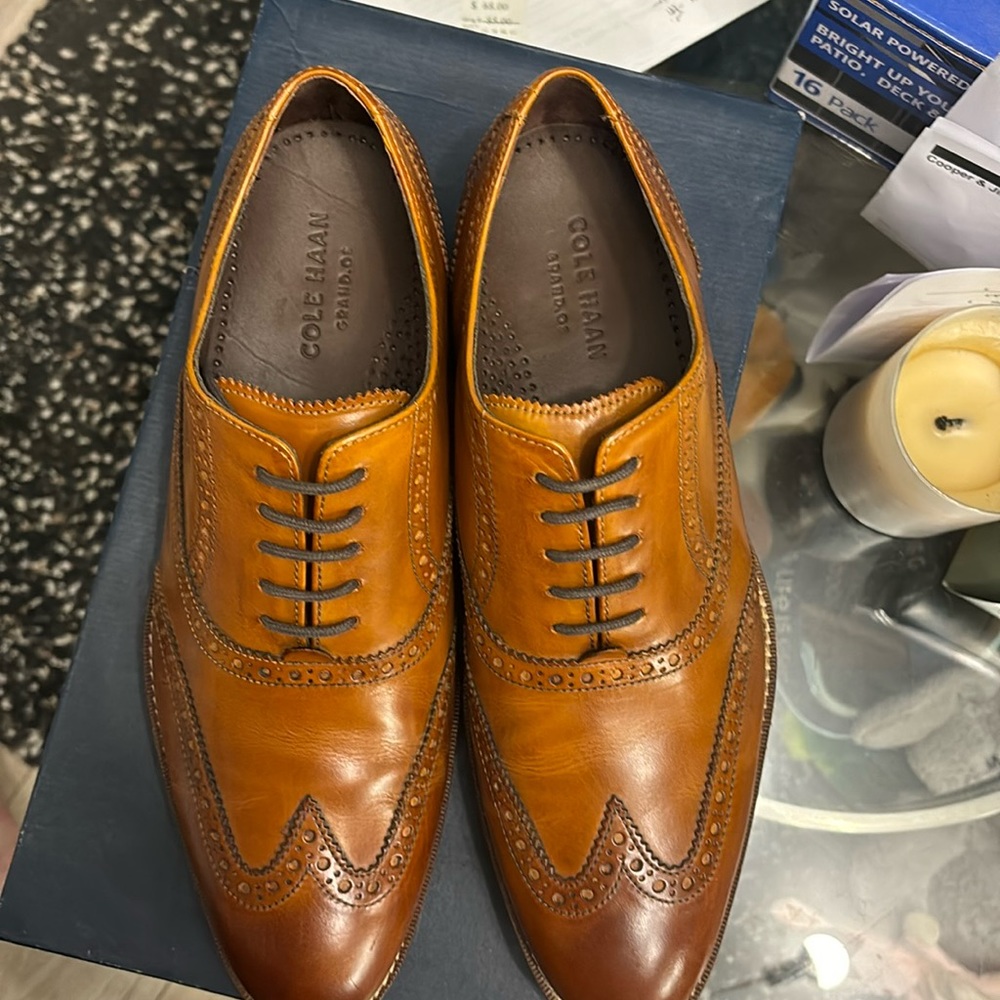 Aldo classic dressing shoe with size 10 by Cole Haan